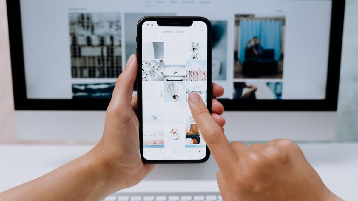Person browsing a food delivery app on a smartphone